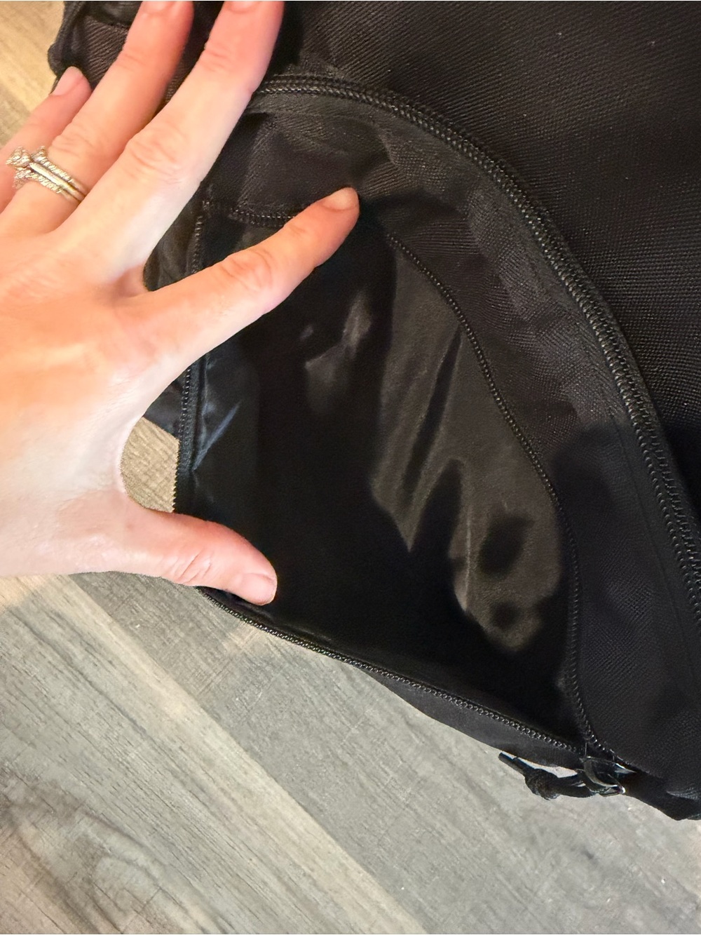 Converse Black Classic Logo Backpack - Picture 3 of 6